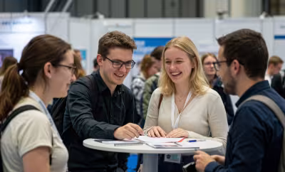 Jobbeurs met studenten